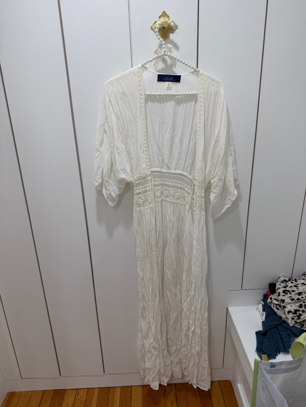 Francesca's Collections White Crochet-Trim Kimono Maxi